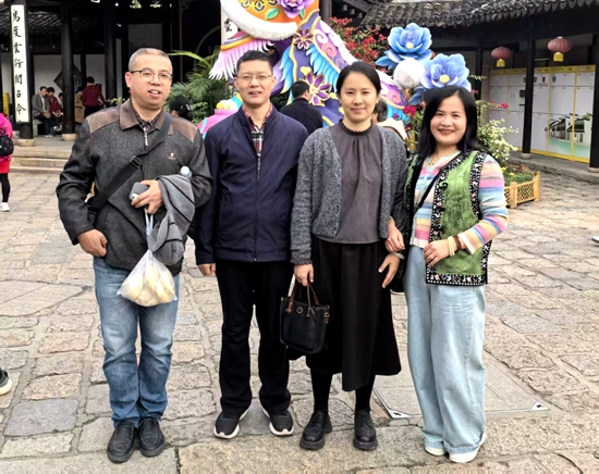 “惠先锋”凝聚团队 醉情怀家…